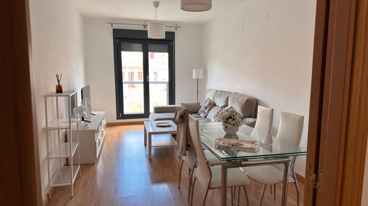 Apartamento de 2 dormitorios en Badajoz, Spain No. 168955