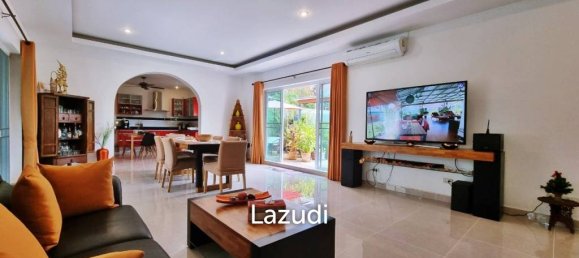 5 bedrooms Villa in Bang Sare, Thailand No. 13629 3
