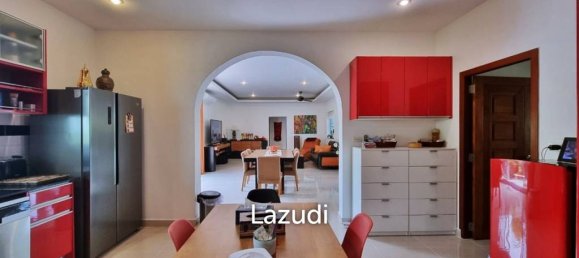 5 bedrooms Villa in Bang Sare, Thailand No. 13629 6