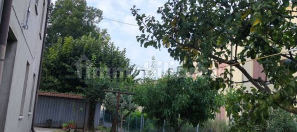 1 غرف نوم شقة في Mirandola, Italy رقم 332979 9