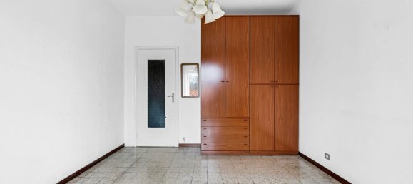 2 rooms Apartment in Cologno Monzese, Italy No. 10661 5