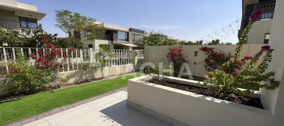 5 bedrooms Townhouse in Dubai Hills Estate, UAE No. 27379 3