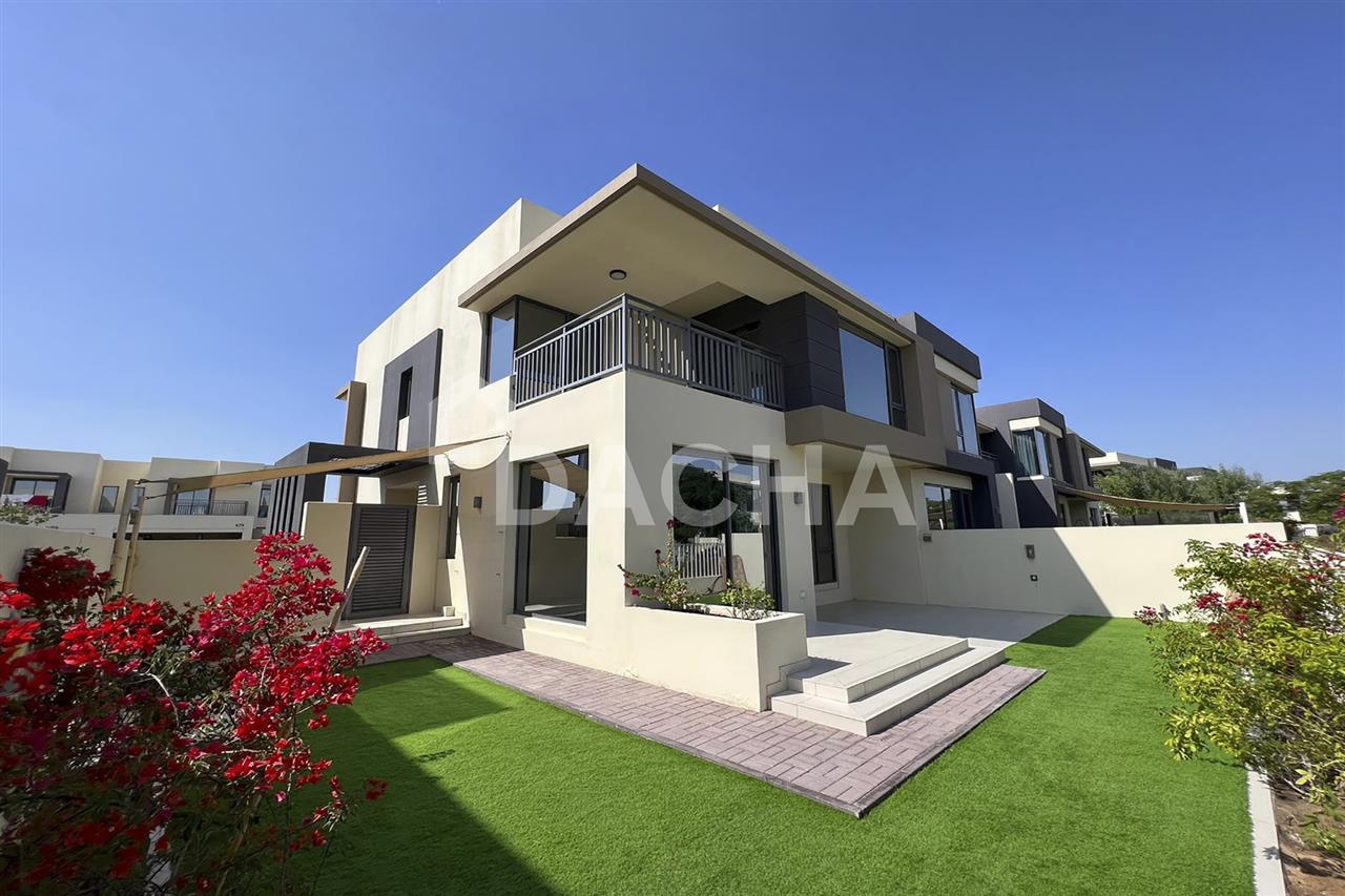 5 bedrooms Townhouse in Dubai Hills Estate, UAE No. 27379