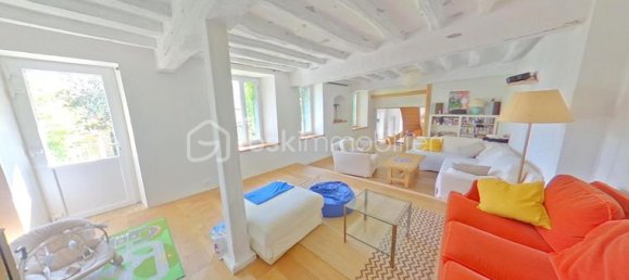 3 bedrooms Castles in Yonne, France No. 301616 2