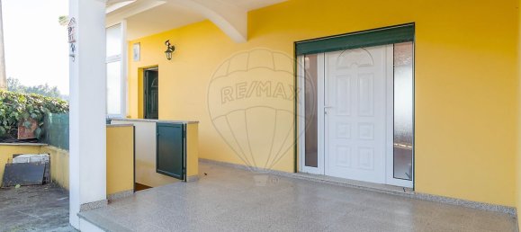 Casa de 2 dormitorios en Peso da Regua, Portugal No. 187622 22