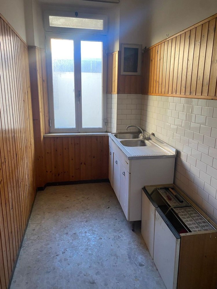 7 rooms House in Porto Recanati, Italy No. 167017