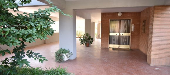 2 rooms Apartment in Rome, Italy No. 272628 5
