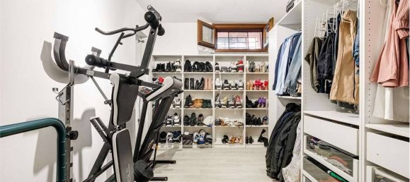 Квартира с 2 спальнями в Ро, Италия № 259231 18