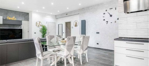 Квартира с 2 спальнями в Ро, Италия № 259231 8