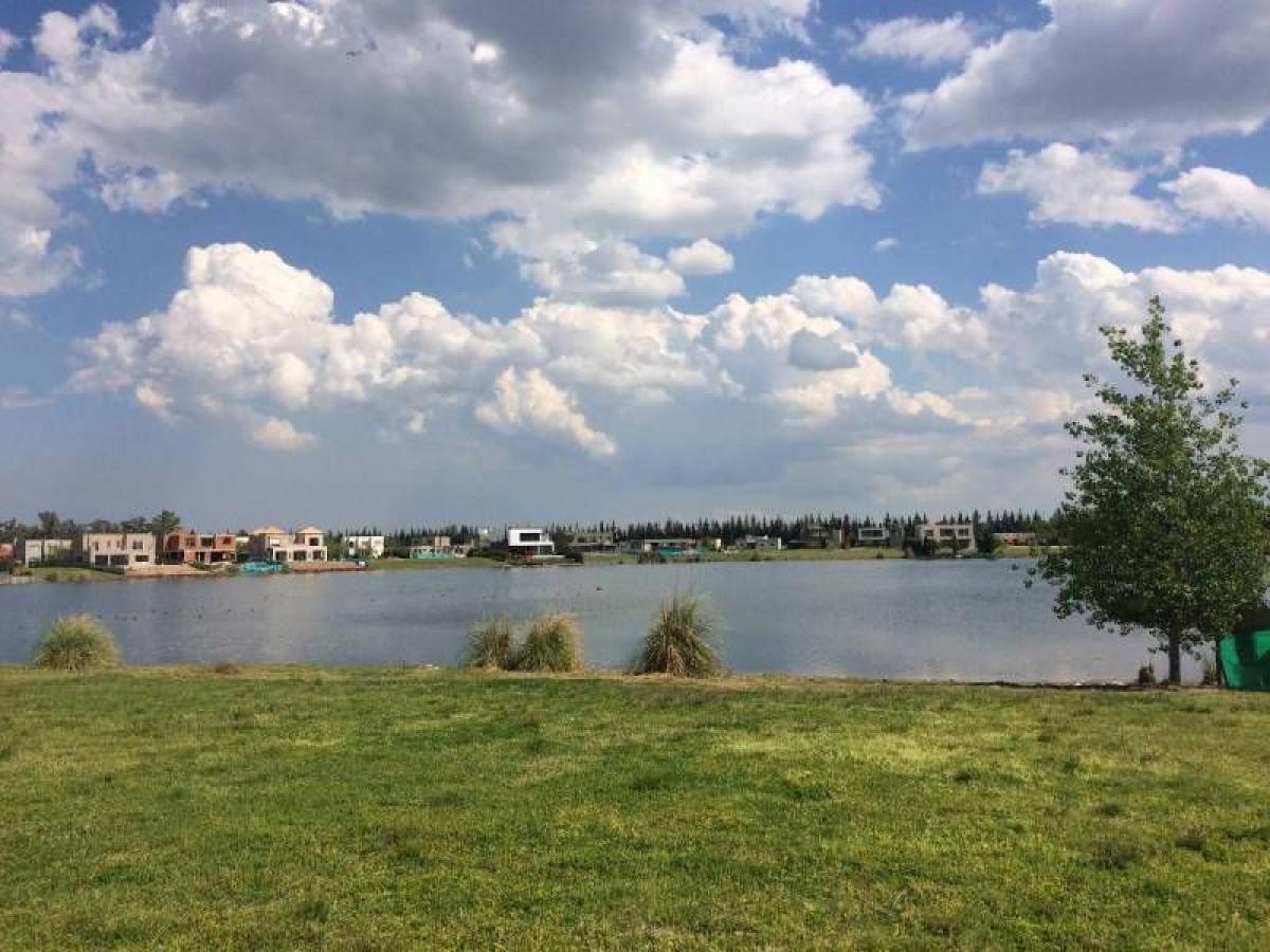  Land in Tigre, Argentina No. 45116