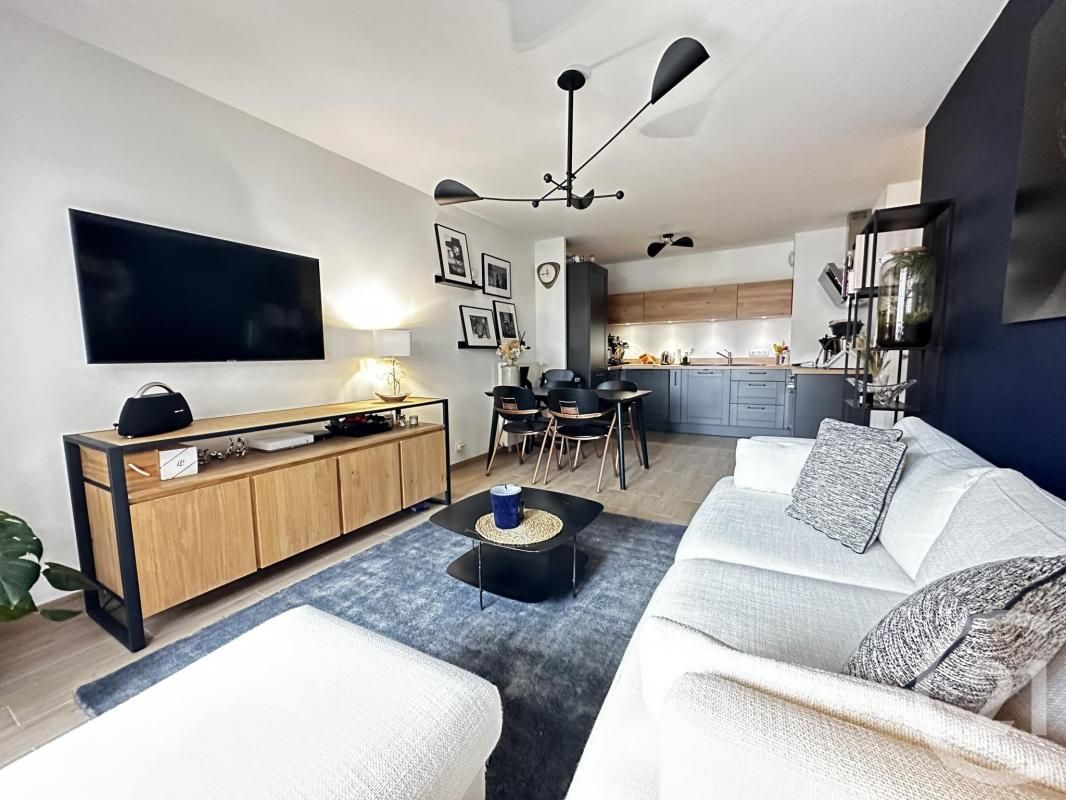 2 Schlafzimmer Wohnung in Bougival, France, Nr. 171277