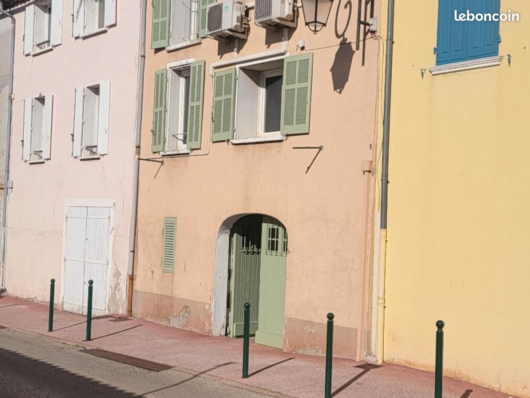 Таунхаус с 3 спальнями в Пьеррефё-дю-Вар, Франция № 190987