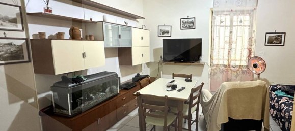 3 rooms Apartment in Casoria, Italy No. 23204 3