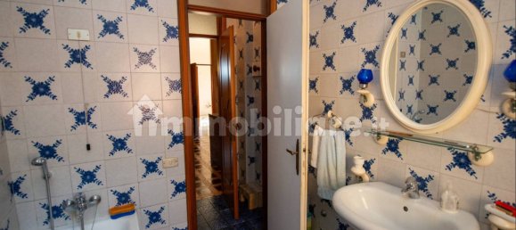 Villa de 6 dormitorios en Sona, Italy No. 115670 31