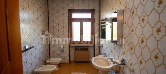 Villa de 6 dormitorios en Sona, Italy No. 115670 32