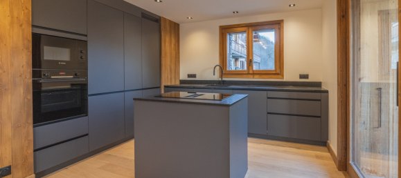 4 Schlafzimmer Gewerbliche Immobilie in Les Belleville, France, Nr. 1155 7