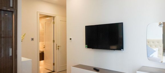 2 rooms Office in District 1, Vietnam No. 18043 8