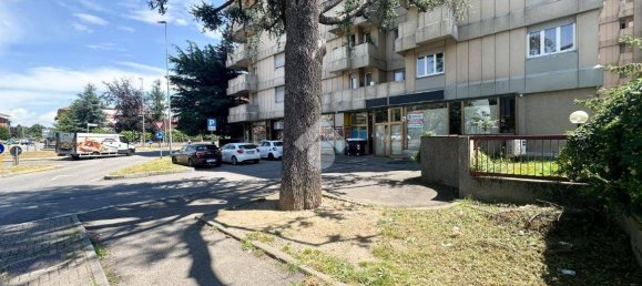 1 room Commercial property in Desio, Italy No. 108907 10