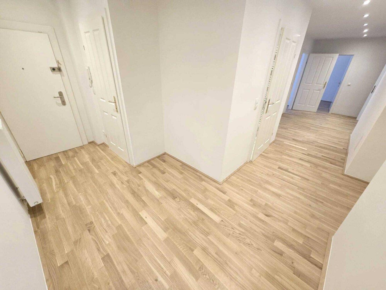 4 rooms Apartment in Simmering, Austria No. 160886