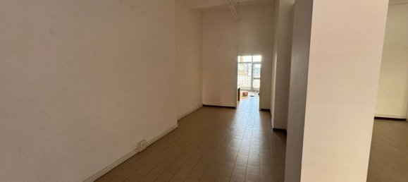 98m² Commercial property in Terni, Italy No. 173952 17