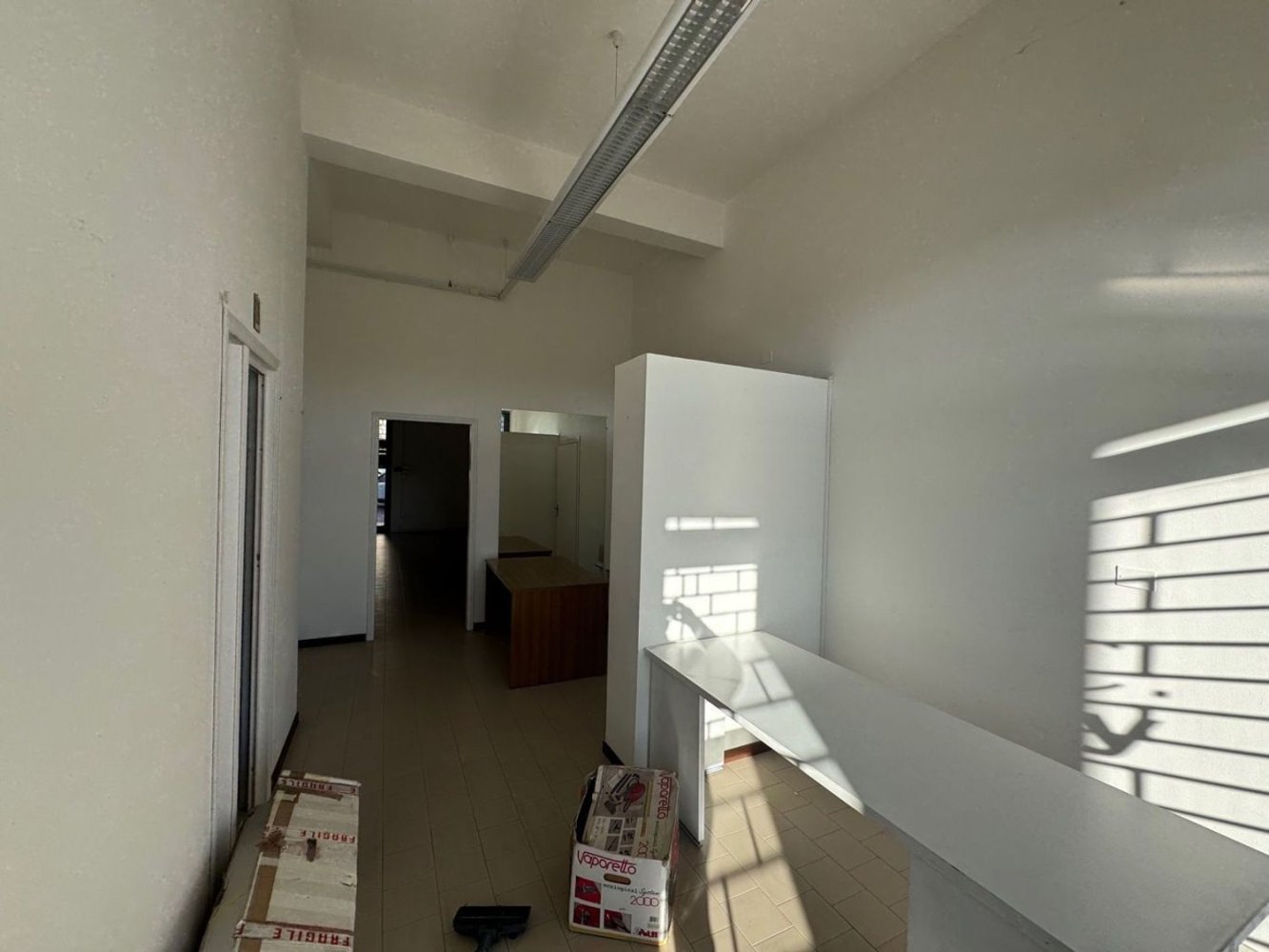 98m² Commercial property in Terni, Italy No. 173952