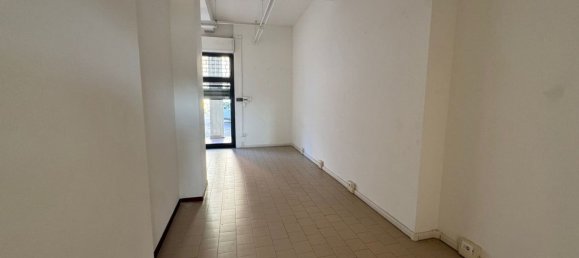98m² Commercial property in Terni, Italy No. 173952 9