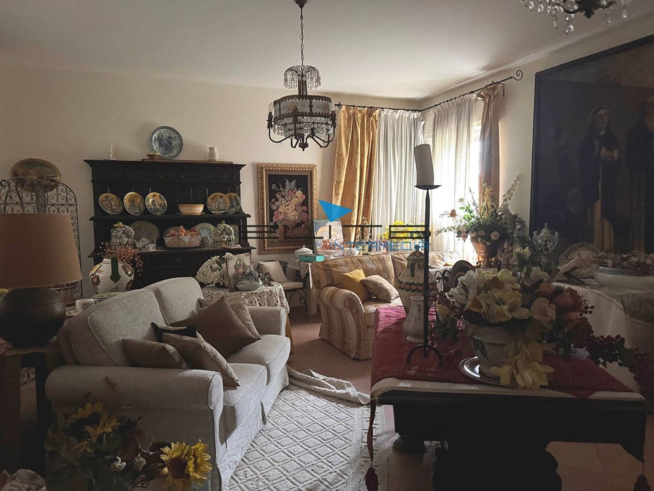 16 rooms Villa in Pescara, Italy No. 129505