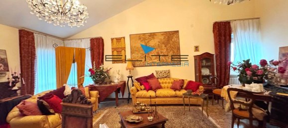 16 rooms Villa in Pescara, Italy No. 129505 3