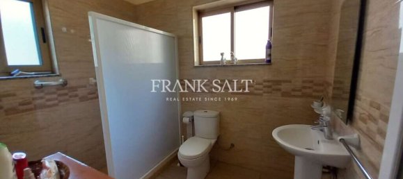 3 غرف نوم طابقين في Paola, Malta رقم 5124 9