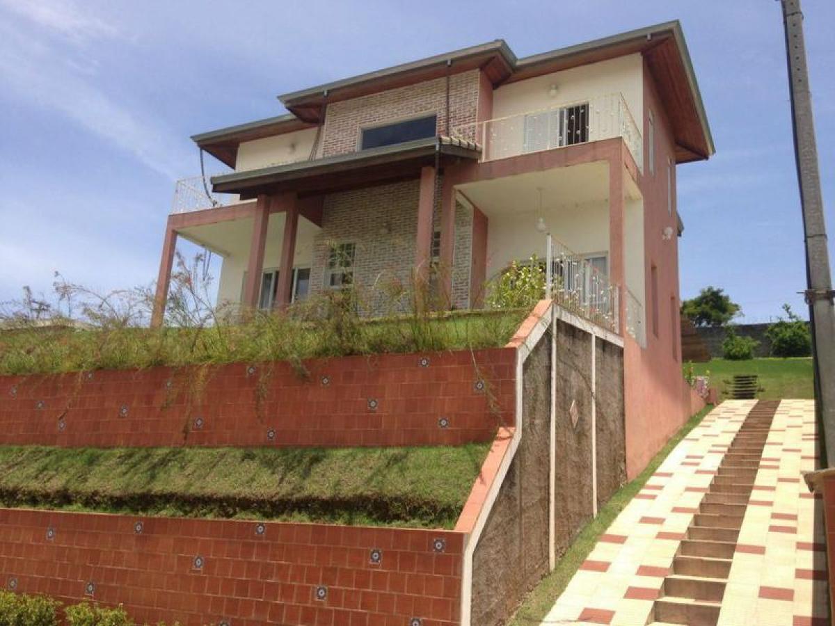 Дом с 3 спальнями в Сан-Паулу, Бразилия № 587283