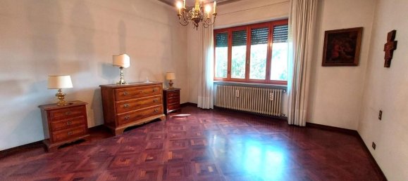 12 rooms Villa in Lucca, Italy No. 30230 16
