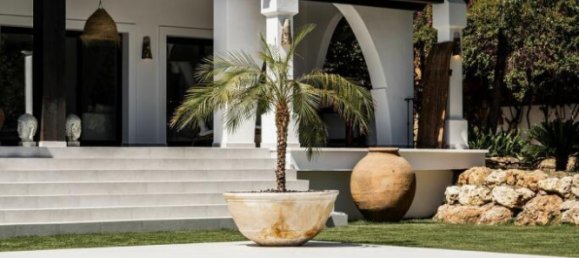 5 bedrooms Villa in Marbella, Spain No. 82174 30