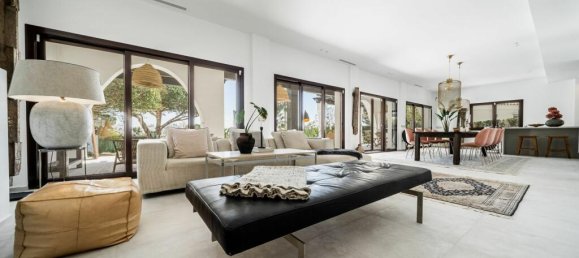 5 bedrooms Villa in Marbella, Spain No. 82174 6