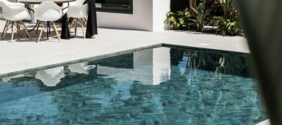 5 bedrooms Villa in Marbella, Spain No. 82174 7