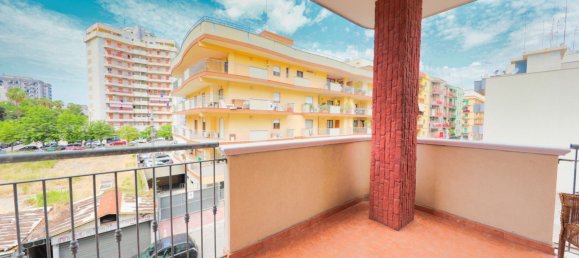 Apartamento de 4 divisões em Taranto, Italy N.º 273104 6
