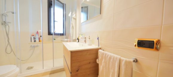 Apartamento de 4 divisões em Taranto, Italy N.º 273104 10