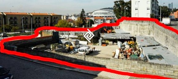 1277m² Land in Porto, Portugal No. 105613 13