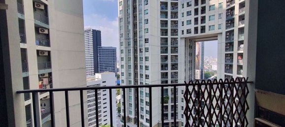 3 bedrooms Condo in Belle Grand Rama 9 Bangkok, Thailand No. 29648 16