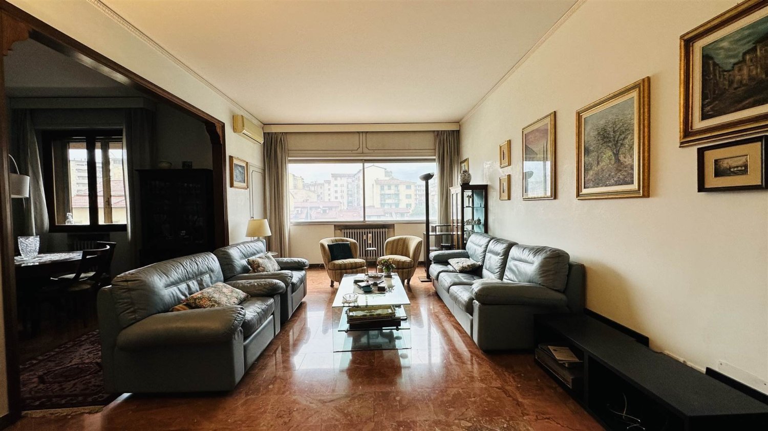 3 bedrooms Building in Florence, Italy No. 358169