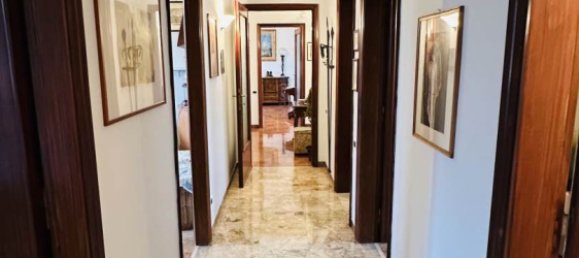 3 bedrooms Building in Florence, Italy No. 358169 22