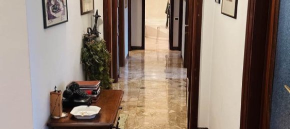 3 bedrooms Building in Florence, Italy No. 358169 24