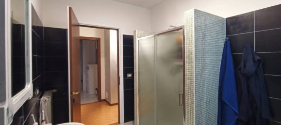 3 bedrooms House in San Prospero, Italy No. 302512 4