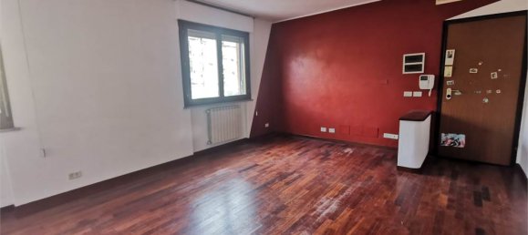 4 rooms Apartment in Arezzo, Italy No. 222916 4