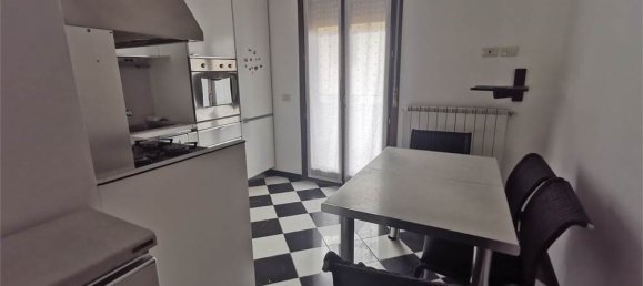 4 rooms Apartment in Arezzo, Italy No. 222916 5