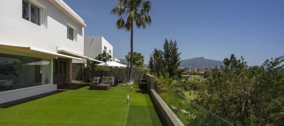 4 bedrooms Villa in Malaga, Spain No. 42433 30