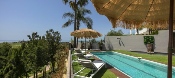 4 bedrooms Villa in Malaga, Spain No. 42433 24