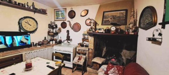 3 rooms Castles in Campello sul Clitunno, Italy No. 149636 8