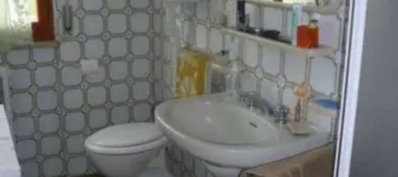 Квартира с 4 комнатами в Боббио, Италия № 81653 2