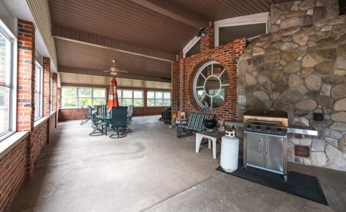  Land in Tamaroa, USA No. 507268