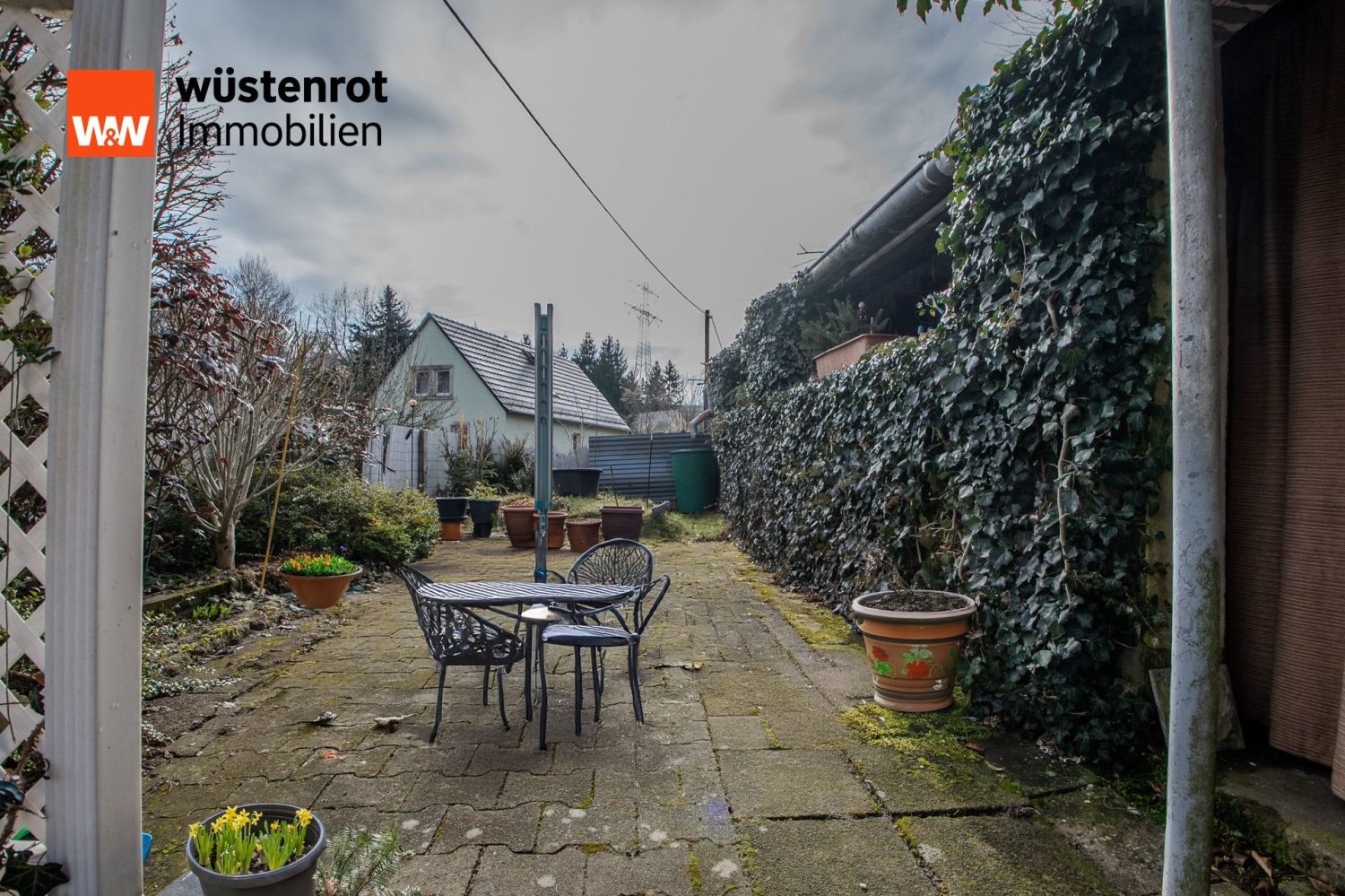 Casa de 4 habitaciónes en Saxony, Germany No. 130330